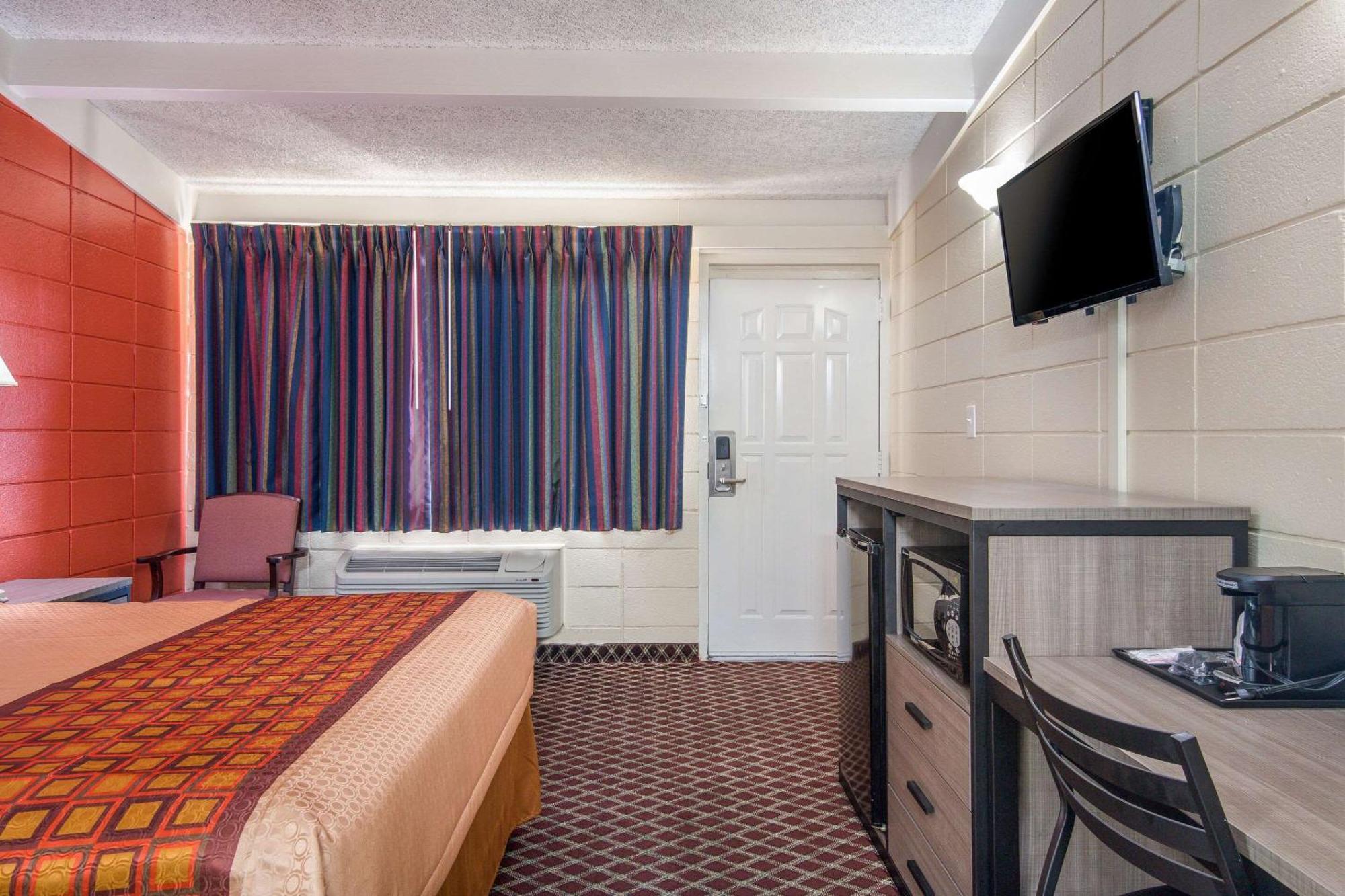 Rodeway Inn Nashville Bagian luar foto